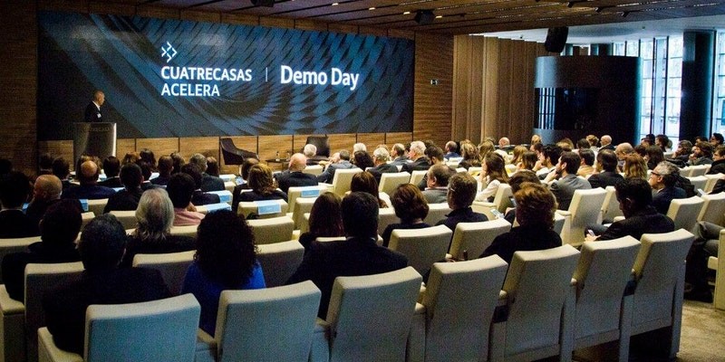 Mesa redonda con emprendedores e inversores: ¿Acelerar o no acelerar?